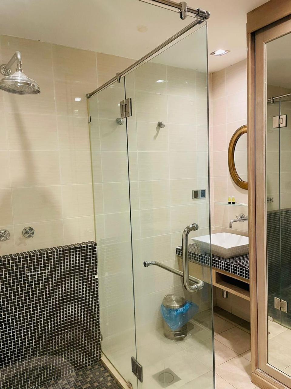Indulgence Living Hotell Ipoh Exteriör bild